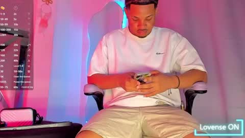 Snapshot of ally_royal chatting on 06.16.26 ally_royal online show from 06.16.26