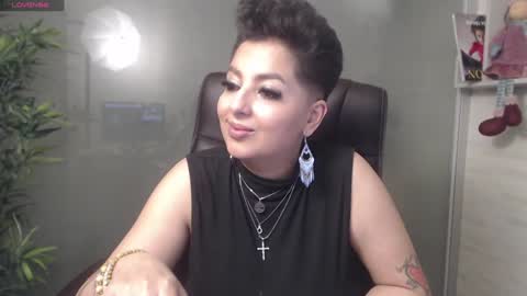 Snapshot of allyiah chatting on 12.03.24 online show from 12.03.24