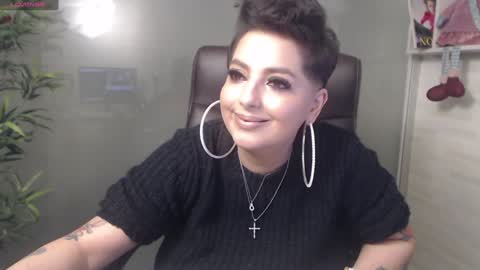 Snapshot of allyiah chatting on 12.18.24 online show from 12.18.24