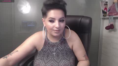 Snapshot of allyiah chatting on 12.21.24 online show from 12.21.24