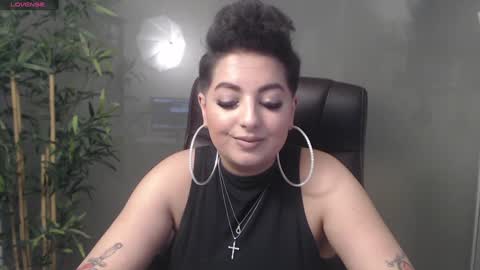 Snapshot of allyiah chatting on 12.22.24 online show from 12.22.24