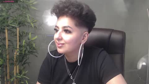 Snapshot of allyiah chatting on 12.24.24 online show from 12.24.24