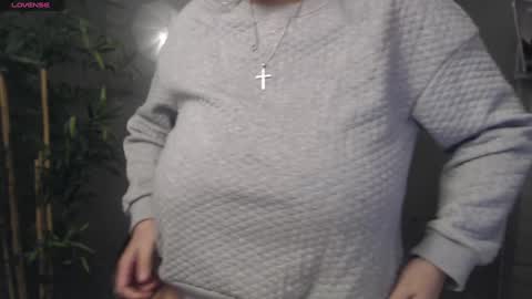 Snapshot of allyiah chatting on 12.26.24 online show from 12.26.24