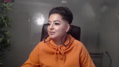 Snapshot of allyiah chatting on 01.26.25 online show from 01.26.25