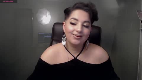 Snapshot of allyiah chatting on 02.06.25 online show from 02.06.25