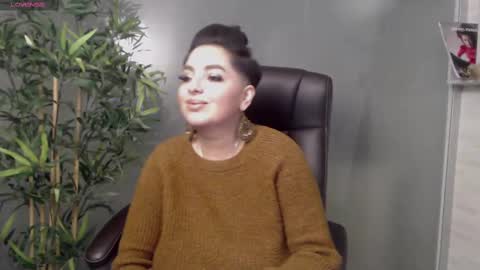Snapshot of allyiah chatting on 02.23.25 online show from 02.23.25