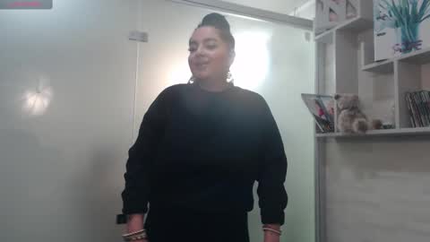 Snapshot of allyiah chatting on 03.07.25 online show from 03.07.25