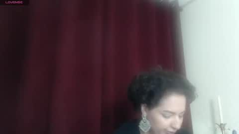 Snapshot of allyiah chatting on 09.10.25 online show from 09.10.25