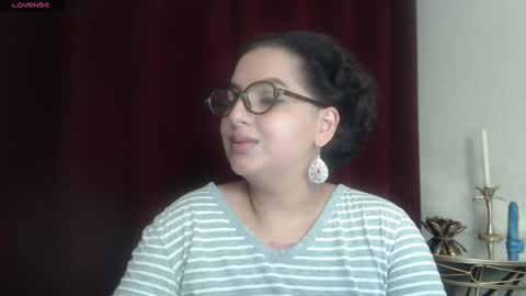 Snapshot of allyiah chatting on 09.11.25 online show from 09.11.25