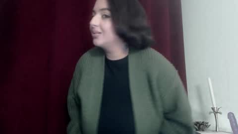 Snapshot of allyiah chatting on 02.08.26 online show from 02.08.26