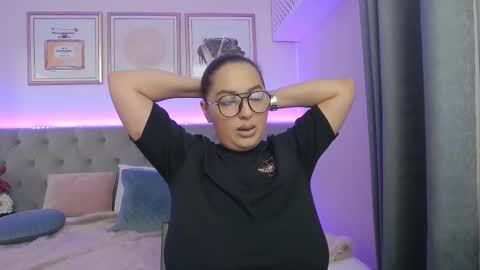 Snapshot of allyiah chatting on 02.22.26 online show from 02.22.26