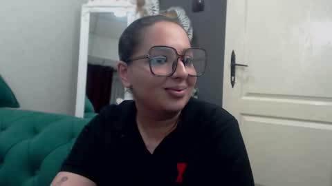 Snapshot of allyiah chatting on 03.08.26 online show from 03.08.26