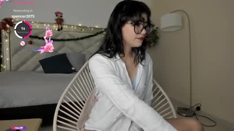 Snapshot of allyson_4 chatting on 12.28.24 Allyson 3 online show from 12.28.24