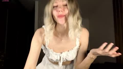 Snapshot of allyyssaaa chatting on 02.19.26 allyyssaaa online show from 02.19.26