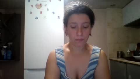 Snapshot of alma_amy chatting on 12.17.24 Alma online show from 12.17.24