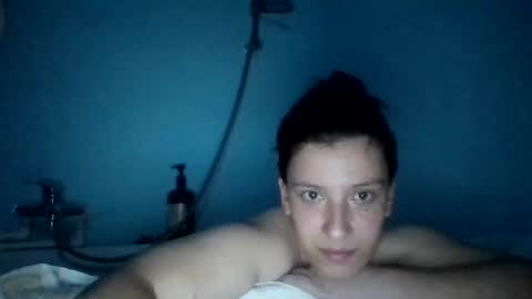 Snapshot of alma_amy chatting on 01.30.25 Alma online show from 01.30.25