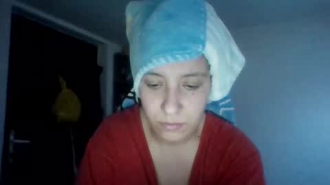 Snapshot of alma_amy chatting on 01.06.26 Alma online show from 01.06.26