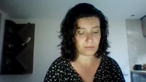 Snapshot of alma_amy chatting on 05.07.26 Alma online show from 05.07.26
