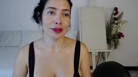 Snapshot of alma_art_ chatting on 03.11.26 alma_art_ online show from 03.11.26