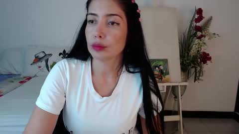 Snapshot of alma_art_ chatting on 03.26.26 alma_art_ online show from 03.26.26