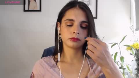 Snapshot of alma_sweet chatting on 01.26.25 Arhantxa online show from 01.26.25