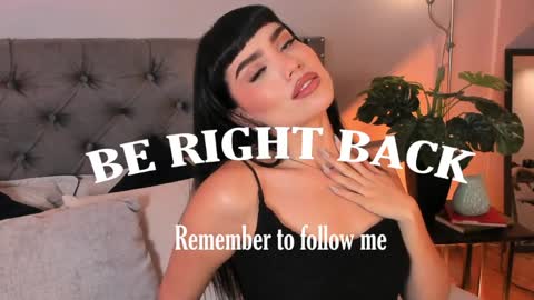 Mia online show from 04.08.26