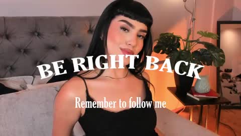 Mia online show from 05.13.26