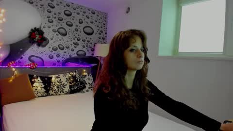 Snapshot of almafancy chatting on 01.05.26 Alma online show from 01.05.26