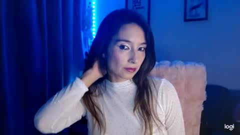 Snapshot of almaglow chatting on 02.07.26 Alma online show from 02.07.26