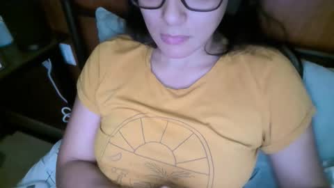 Snapshot of almamaria chatting on 10.03.25 almamaria online show from 10.03.25