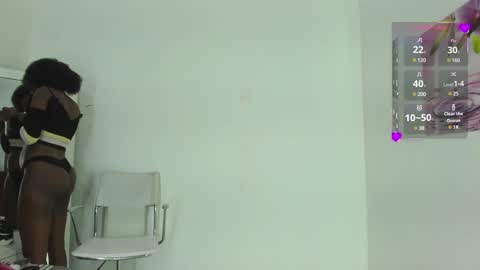 Snapshot of almasaennz chatting on 12.19.24   online show from 12.19.24