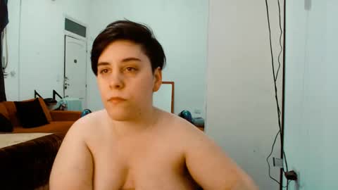 Almond online show from 10.02.25