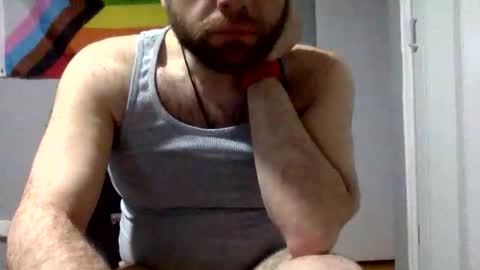 Snapshot of almostbutnever chatting on 03.04.26 almostbutnever online show from 03.04.26