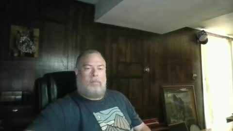 Snapshot of almostdaylight chatting on 11.02.25 AlmostDaylight online show from 11.02.25