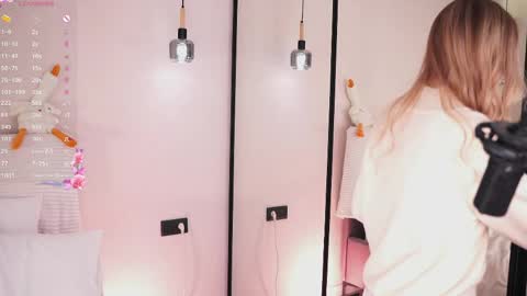 Lia online show from 05.17.26