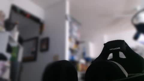 Snapshot of aloha_king chatting on 11.24.25 simplyfaded online show from 11.24.25