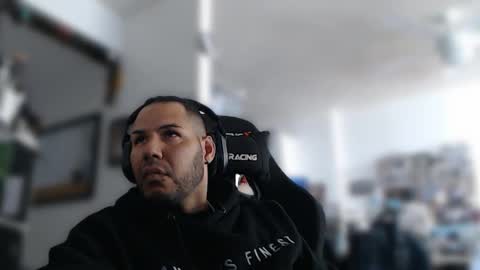 Snapshot of aloha_king chatting on 02.27.26 simplyfaded online show from 02.27.26