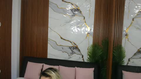 alonddra_tay online show from 04.17.26