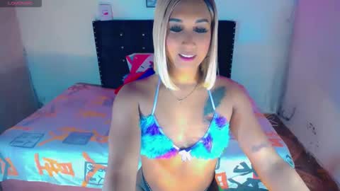 alondragill_ online show from 04.25.26