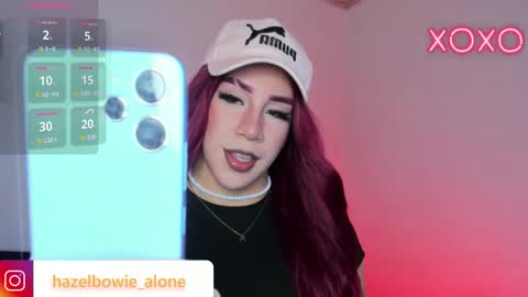 Snapshot of alonehazel chatting on 11.10.25 Hazel Bowie online show from 11.10.25