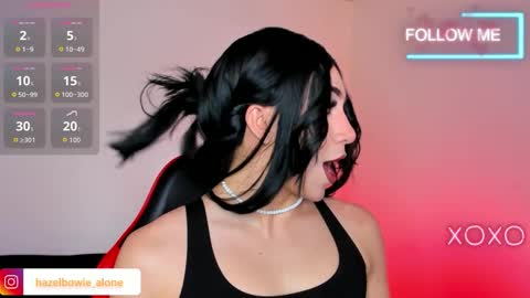 Snapshot of alonehazel chatting on 12.14.25 Hazel Bowie online show from 12.14.25