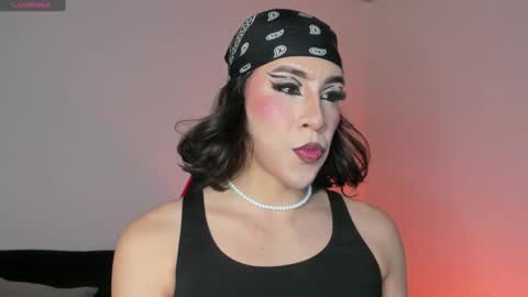 Snapshot of alonehazel chatting on 12.16.25 Hazel Bowie online show from 12.16.25