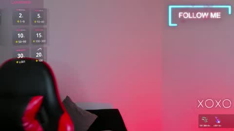 Snapshot of alonehazel chatting on 01.15.26 Hazel Bowie online show from 01.15.26