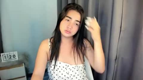 Snapshot of alovelydollnica chatting on 01.20.25 alovelydollnica online show from 01.20.25