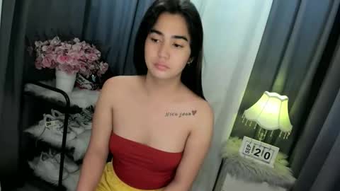 Snapshot of alovelydollnica chatting on 09.19.25 alovelydollnica online show from 09.19.25