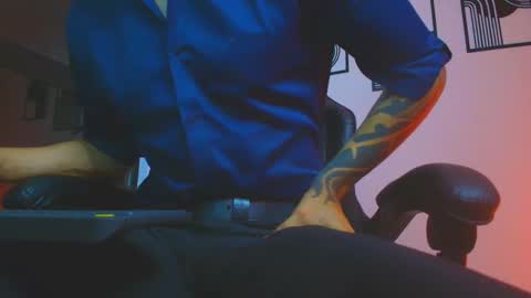 Snapshot of alpha_dominus_ chatting on 05.27.26 alpha_dominus_ online show from 05.27.26