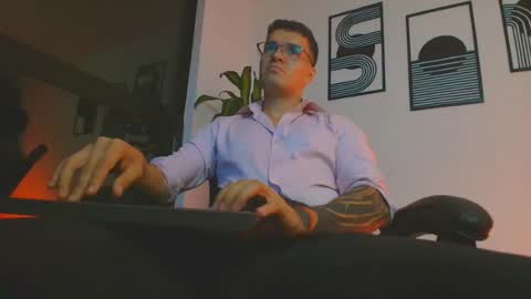 Snapshot of alpha_dominus_ chatting on 06.17.26 alpha_dominus_ online show from 06.17.26