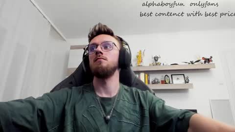 Snapshot of alphaboyfun chatting on 02.05.26 Andi online show from 02.05.26