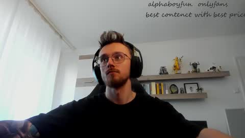 Snapshot of alphaboyfun chatting on 03.12.26 Andi online show from 03.12.26