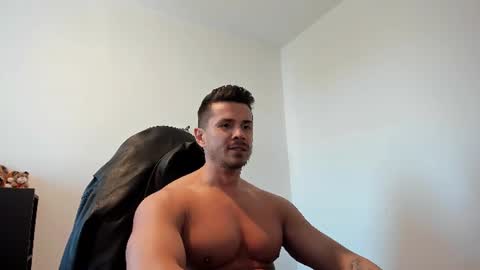 Snapshot of alphagodleatherking92 chatting on 06.26.26 LeatherMaster online show from 06.26.26